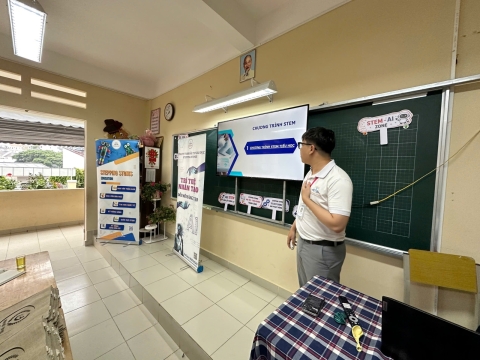 STEPPING STONES EDUCATION Tập huấn về giáo dục STEM và Trí tuệ nhân tạo cho trường tiểu học Mê Linh - Đà Lạt ngày 10-8-2026