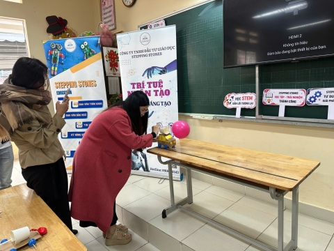 STEPPING STONES EDUCATION Tập huấn về giáo dục STEM và Trí tuệ nhân tạo cho trường tiểu học Mê Linh - Đà Lạt ngày 10-8-2026