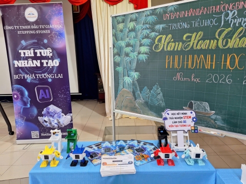 STEPPING STONES EDUCATION ĐỒNG HÀNH CÙNG TRƯỜNG TIỂU HỌC PHÙNG HƯNG CHÀO ĐÓN PHHS KHỐI 1 NĂM.HỌC 2025 - 2026