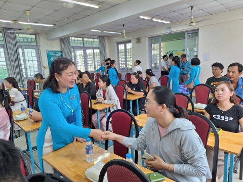 STEPPING STONES EDUCATION ĐỒNG HÀNH CÙNG TRƯỜNG TIỂU HỌC PHÙNG HƯNG CHÀO ĐÓN PHHS KHỐI 1 NĂM.HỌC 2025 - 2026