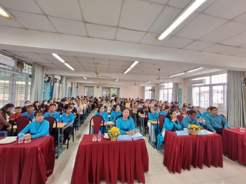 STEPPING STONES EDUCATION ĐỒNG HÀNH CÙNG TRƯỜNG TIỂU HỌC PHÙNG HƯNG CHÀO ĐÓN PHHS KHỐI 1 NĂM.HỌC 2025 - 2026