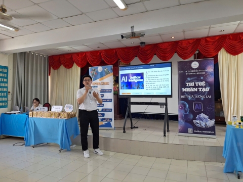 STEPPING STONES EDUCATION ĐỒNG HÀNH CÙNG TRƯỜNG TIỂU HỌC PHÙNG HƯNG CHÀO ĐÓN PHHS KHỐI 1 NĂM.HỌC 2025 - 2026