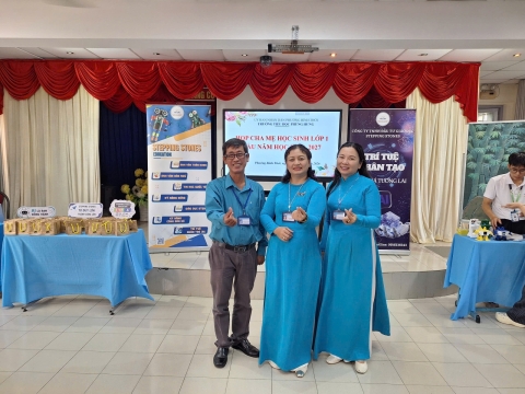 STEPPING STONES EDUCATION ĐỒNG HÀNH CÙNG TRƯỜNG TIỂU HỌC PHÙNG HƯNG CHÀO ĐÓN PHHS KHỐI 1 NĂM.HỌC 2025 - 2026