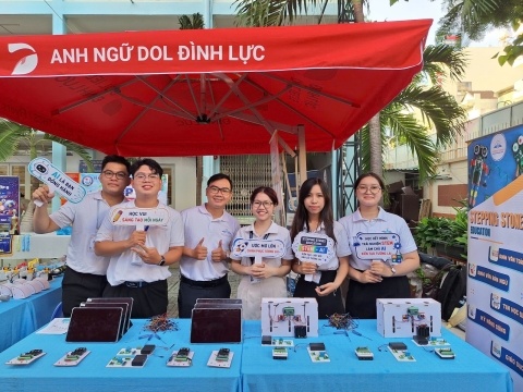 STEPPING STONES EDUCATION ĐỒNG HÀNH CÙNG TRƯỜNG THCS ĐỘC LẬP ĐÓN CHÀO HỌC SINH KHỐI 6 NĂM HỌC 2026- 2027