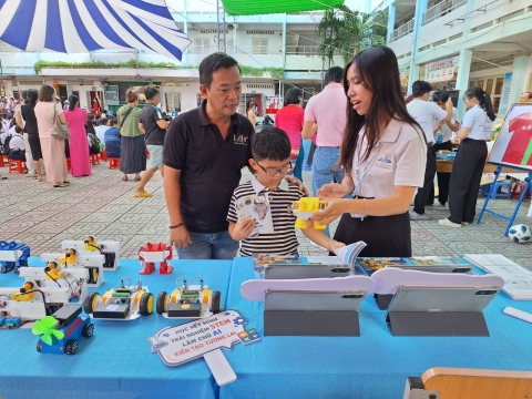 STEPPING STONES EDUCATION ĐỒNG HÀNH CÙNG TRƯỜNG THCS ĐỘC LẬP ĐÓN CHÀO HỌC SINH KHỐI 6 NĂM HỌC 2026- 2027
