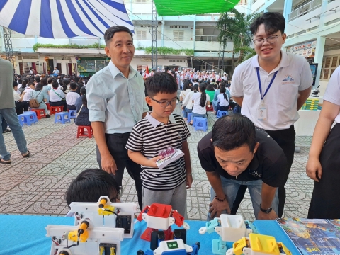 STEPPING STONES EDUCATION ĐỒNG HÀNH CÙNG TRƯỜNG THCS ĐỘC LẬP ĐÓN CHÀO HỌC SINH KHỐI 6 NĂM HỌC 2026- 2027