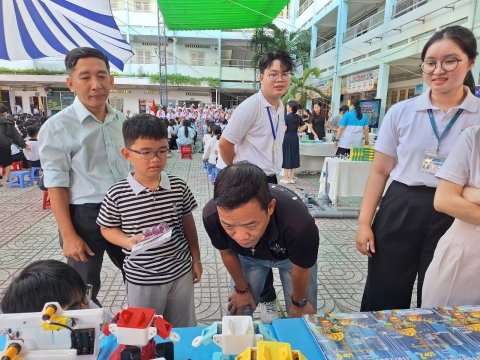 STEPPING STONES EDUCATION ĐỒNG HÀNH CÙNG TRƯỜNG THCS ĐỘC LẬP ĐÓN CHÀO HỌC SINH KHỐI 6 NĂM HỌC 2026- 2027