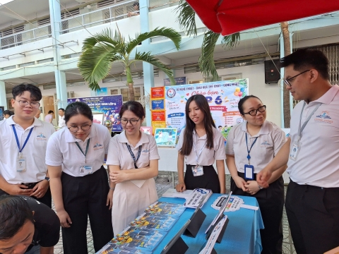 STEPPING STONES EDUCATION ĐỒNG HÀNH CÙNG TRƯỜNG THCS ĐỘC LẬP ĐÓN CHÀO HỌC SINH KHỐI 6 NĂM HỌC 2026- 2027
