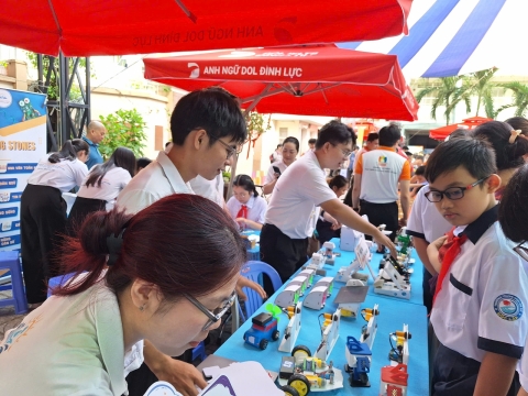 STEPPING STONES EDUCATION ĐỒNG HÀNH CÙNG TRƯỜNG THCS ĐỘC LẬP ĐÓN CHÀO HỌC SINH KHỐI 6 NĂM HỌC 2026- 2027