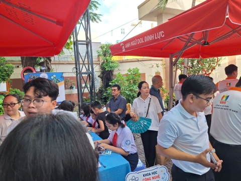 STEPPING STONES EDUCATION ĐỒNG HÀNH CÙNG TRƯỜNG THCS ĐỘC LẬP ĐÓN CHÀO HỌC SINH KHỐI 6 NĂM HỌC 2026- 2027