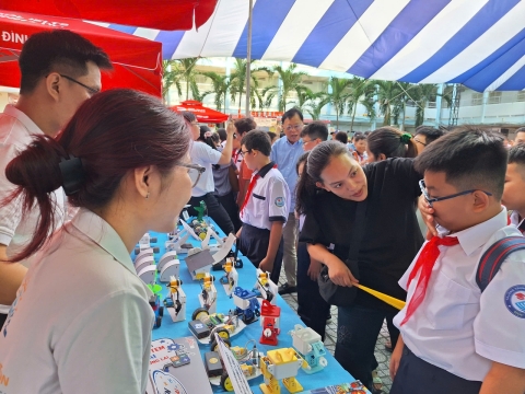 STEPPING STONES EDUCATION ĐỒNG HÀNH CÙNG TRƯỜNG THCS ĐỘC LẬP ĐÓN CHÀO HỌC SINH KHỐI 6 NĂM HỌC 2026- 2027