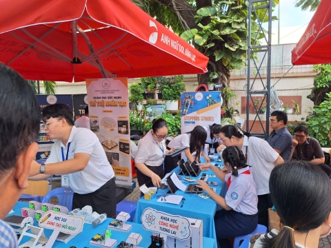 STEPPING STONES EDUCATION ĐỒNG HÀNH CÙNG TRƯỜNG THCS ĐỘC LẬP ĐÓN CHÀO HỌC SINH KHỐI 6 NĂM HỌC 2026- 2027