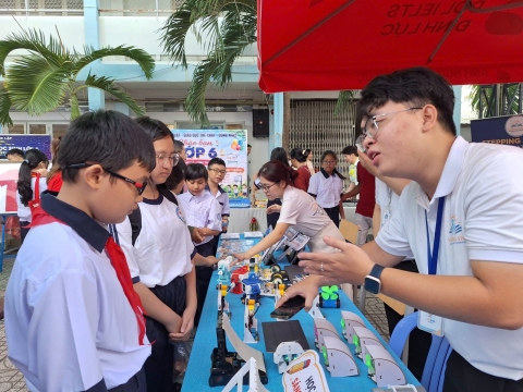 STEPPING STONES EDUCATION ĐỒNG HÀNH CÙNG TRƯỜNG THCS ĐỘC LẬP ĐÓN CHÀO HỌC SINH KHỐI 6 NĂM HỌC 2026- 2027