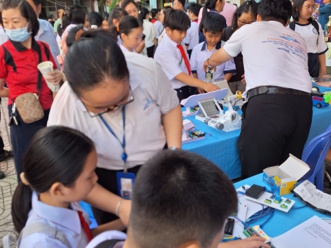STEPPING STONES EDUCATION ĐỒNG HÀNH CÙNG TRƯỜNG THCS ĐỘC LẬP ĐÓN CHÀO HỌC SINH KHỐI 6 NĂM HỌC 2026- 2027