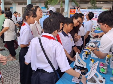 STEPPING STONES EDUCATION ĐỒNG HÀNH CÙNG TRƯỜNG THCS ĐỘC LẬP ĐÓN CHÀO HỌC SINH KHỐI 6 NĂM HỌC 2026- 2027