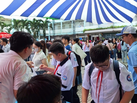STEPPING STONES EDUCATION ĐỒNG HÀNH CÙNG TRƯỜNG THCS ĐỘC LẬP ĐÓN CHÀO HỌC SINH KHỐI 6 NĂM HỌC 2026- 2027