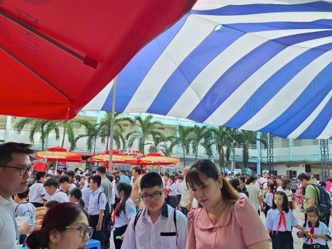 STEPPING STONES EDUCATION ĐỒNG HÀNH CÙNG TRƯỜNG THCS ĐỘC LẬP ĐÓN CHÀO HỌC SINH KHỐI 6 NĂM HỌC 2026- 2027