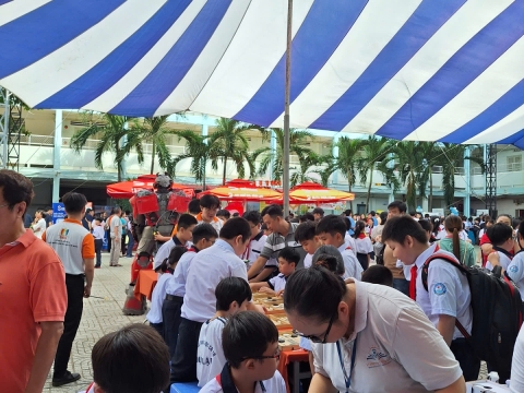 STEPPING STONES EDUCATION ĐỒNG HÀNH CÙNG TRƯỜNG THCS ĐỘC LẬP ĐÓN CHÀO HỌC SINH KHỐI 6 NĂM HỌC 2026- 2027