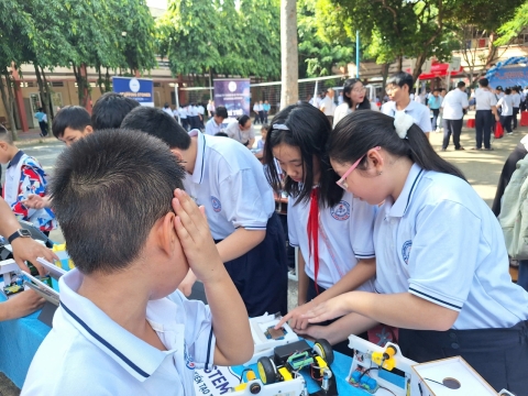 STEPPING STONES EDUCATION ĐỒNG HÀNH CÙNG THCS LINH TRUNG CHÀO ĐÓN HỌC SINH KHỐI 6 NĂM HỌC 2026 - 2027