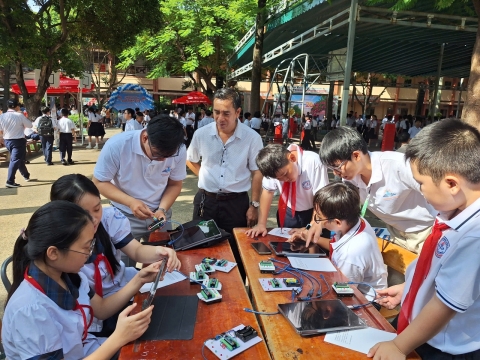 STEPPING STONES EDUCATION ĐỒNG HÀNH CÙNG THCS LINH TRUNG CHÀO ĐÓN HỌC SINH KHỐI 6 NĂM HỌC 2026 - 2027