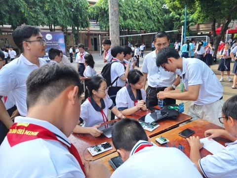 STEPPING STONES EDUCATION ĐỒNG HÀNH CÙNG THCS LINH TRUNG CHÀO ĐÓN HỌC SINH KHỐI 6 NĂM HỌC 2026 - 2027