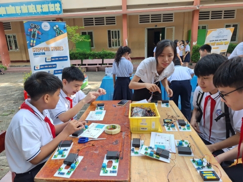 STEPPING STONES EDUCATION ĐỒNG HÀNH CÙNG THCS LINH TRUNG CHÀO ĐÓN HỌC SINH KHỐI 6 NĂM HỌC 2026 - 2027