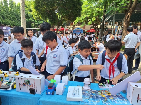 STEPPING STONES EDUCATION ĐỒNG HÀNH CÙNG THCS LINH TRUNG CHÀO ĐÓN HỌC SINH KHỐI 6 NĂM HỌC 2026 - 2027
