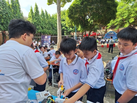 STEPPING STONES EDUCATION ĐỒNG HÀNH CÙNG THCS LINH TRUNG CHÀO ĐÓN HỌC SINH KHỐI 6 NĂM HỌC 2026 - 2027