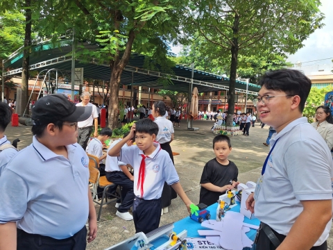STEPPING STONES EDUCATION ĐỒNG HÀNH CÙNG THCS LINH TRUNG CHÀO ĐÓN HỌC SINH KHỐI 6 NĂM HỌC 2026 - 2027