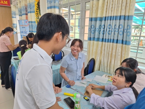 STEPPING STONES EDUCATION ĐỒNG HÀNH CÙNG TIỂU HỌC TRANG TẤN KHƯƠNG (CS1) TẬP HUẤN CDS ,STEM, TRÍ TUỆ NHÂN TẠO (AI), KNS CHUẨN BỊ CHO NĂM HỌC 2026 - 2027