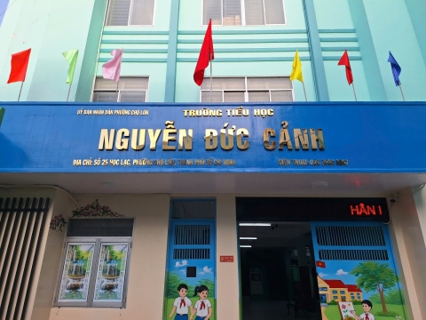STEPPING STONES EDUCATION ĐỒNG HÀNH CÙNG TIỂU HỌC NGUYỄN ĐỨC CẢNH TẬP HUẤN TRÍ TUỆ NHÂN TẠO (AI) CHUẨN BỊ CHO NĂM HỌC 2026 - 2027
