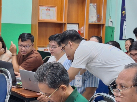 STEPPING STONES EDUCATION ĐỒNG HÀNH CÙNG TIỂU HỌC NGUYỄN ĐỨC CẢNH TẬP HUẤN TRÍ TUỆ NHÂN TẠO (AI) CHUẨN BỊ CHO NĂM HỌC 2026 - 2027