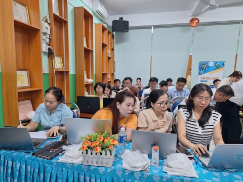 STEPPING STONES EDUCATION ĐỒNG HÀNH CÙNG TIỂU HỌC NGUYỄN ĐỨC CẢNH TẬP HUẤN TRÍ TUỆ NHÂN TẠO (AI) CHUẨN BỊ CHO NĂM HỌC 2026 - 2027