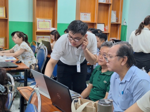 STEPPING STONES EDUCATION ĐỒNG HÀNH CÙNG TIỂU HỌC NGUYỄN ĐỨC CẢNH TẬP HUẤN TRÍ TUỆ NHÂN TẠO (AI) CHUẨN BỊ CHO NĂM HỌC 2026 - 2027