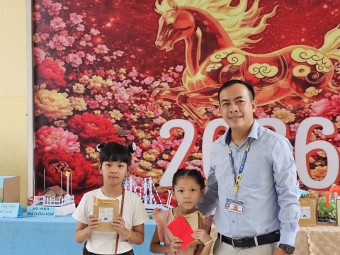 HỘI XUÂN TRƯỜNG TIẾU HỌC NGUYỄN TRỰC - NHÀ BÈ