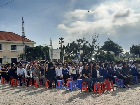 STEPPING STONES EDUCATION ĐỒNG HÀNH CÙNG THPT CHUYÊN BẢO LỘC CHÀO ĐÓN HỌC SINH VÀ PHHS KHỐI 10 NĂM HỌC 2026 - 2027