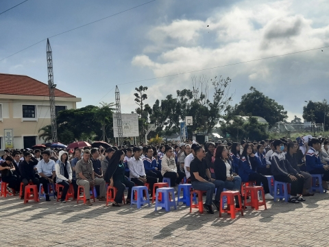 STEPPING STONES EDUCATION ĐỒNG HÀNH CÙNG THPT CHUYÊN BẢO LỘC CHÀO ĐÓN HỌC SINH VÀ PHHS KHỐI 10 NĂM HỌC 2026 - 2027