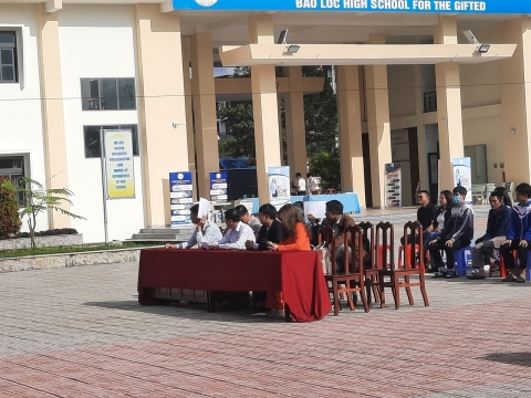 STEPPING STONES EDUCATION ĐỒNG HÀNH CÙNG THPT CHUYÊN BẢO LỘC CHÀO ĐÓN HỌC SINH VÀ PHHS KHỐI 10 NĂM HỌC 2026 - 2027