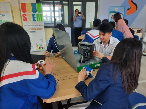STEPPING STONES EDUCATION ĐỒNG HÀNH CÙNG THPT CHUYÊN BẢO LỘC CHÀO ĐÓN HỌC SINH VÀ PHHS KHỐI 10 NĂM HỌC 2026 - 2027
