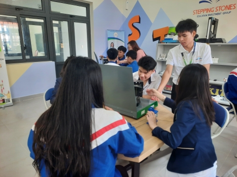 STEPPING STONES EDUCATION ĐỒNG HÀNH CÙNG THPT CHUYÊN BẢO LỘC CHÀO ĐÓN HỌC SINH VÀ PHHS KHỐI 10 NĂM HỌC 2026 - 2027