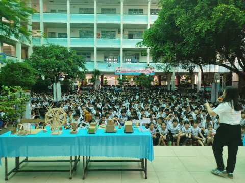 NGÀY HỘI TRẢI NGHIỆM STEM TẠI TRƯỜNG TIỂU HỌC BÌNH TRỊ ĐÔNG