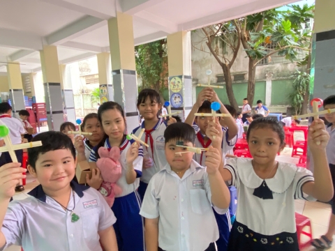 NGÀY HỘI TRẢI NGHIỆM STEM TẠI TRƯỜNG TIỂU HỌC BÌNH TRỊ ĐÔNG