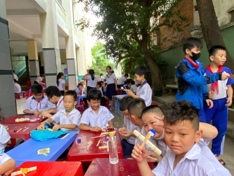 NGÀY HỘI TRẢI NGHIỆM STEM TẠI TRƯỜNG TIỂU HỌC BÌNH TRỊ ĐÔNG