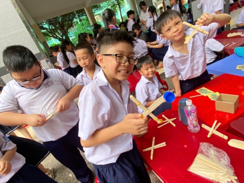 NGÀY HỘI TRẢI NGHIỆM STEM TẠI TRƯỜNG TIỂU HỌC BÌNH TRỊ ĐÔNG