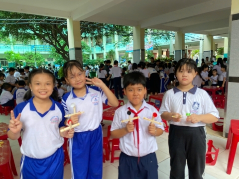 NGÀY HỘI TRẢI NGHIỆM STEM TẠI TRƯỜNG TIỂU HỌC BÌNH TRỊ ĐÔNG