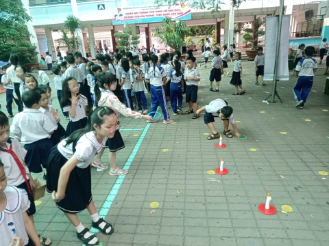 NGÀY HỘI TRẢI NGHIỆM STEM TẠI TRƯỜNG TIỂU HỌC BÌNH TRỊ ĐÔNG