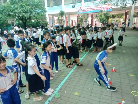 NGÀY HỘI TRẢI NGHIỆM STEM TẠI TRƯỜNG TIỂU HỌC BÌNH TRỊ ĐÔNG
