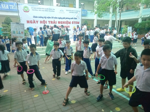 NGÀY HỘI TRẢI NGHIỆM STEM TẠI TRƯỜNG TIỂU HỌC BÌNH TRỊ ĐÔNG
