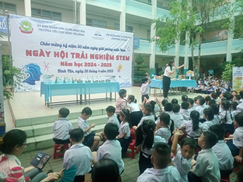 NGÀY HỘI TRẢI NGHIỆM STEM TẠI TRƯỜNG TIỂU HỌC BÌNH TRỊ ĐÔNG