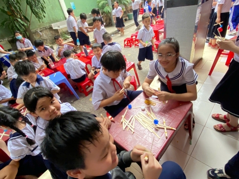 NGÀY HỘI TRẢI NGHIỆM STEM TẠI TRƯỜNG TIỂU HỌC BÌNH TRỊ ĐÔNG